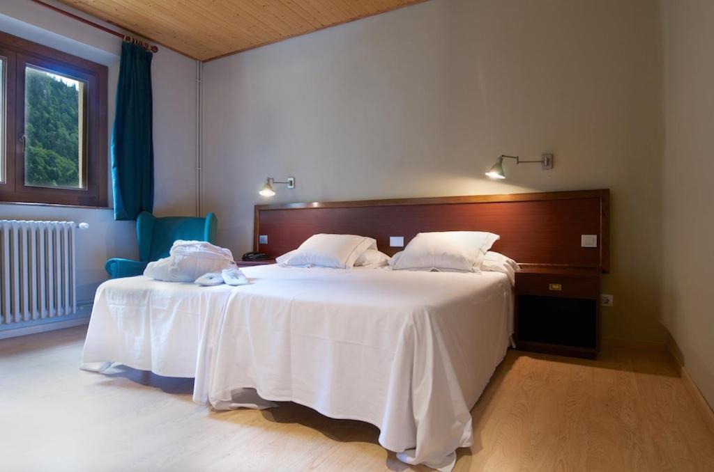 Hotel Manantial 4*